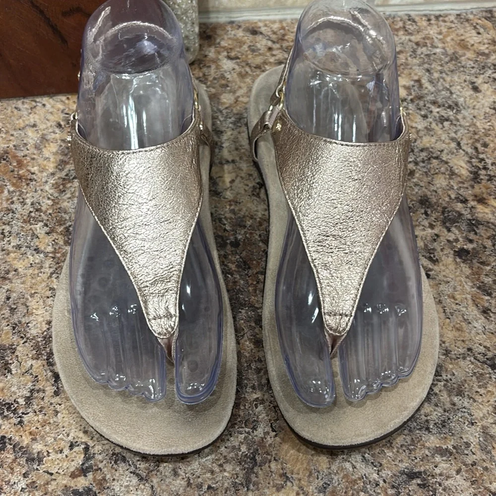 Vionic Kirra Metallic Rose Gold Thong Sandals Size 6